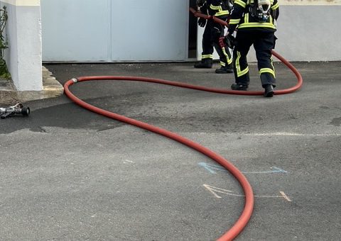 Travail d’équipe et maîtrise du feu aux ateliers communaux